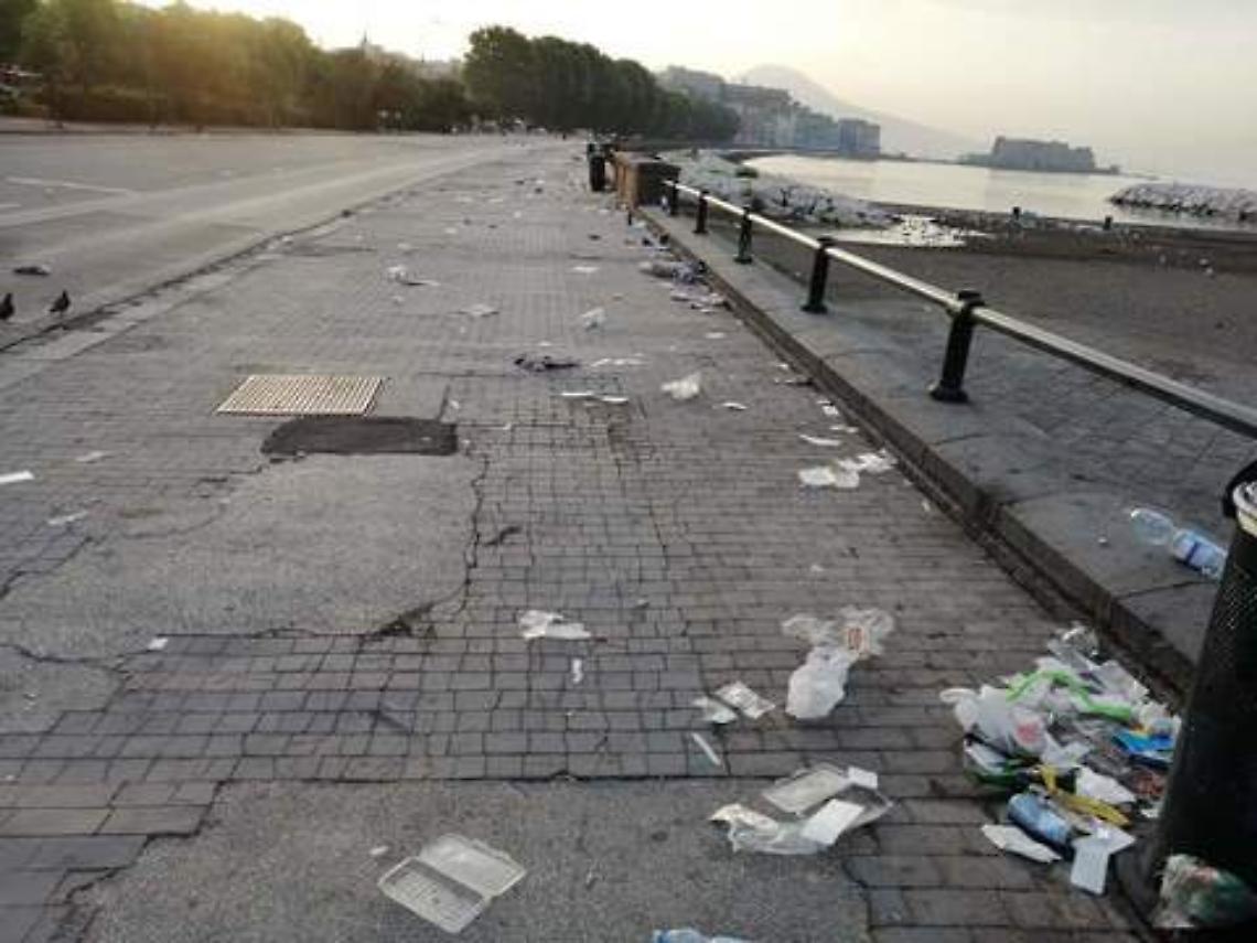 Prima Municipalità, de Giovanni: «Eventi sul Lungomare non sono plastic free»