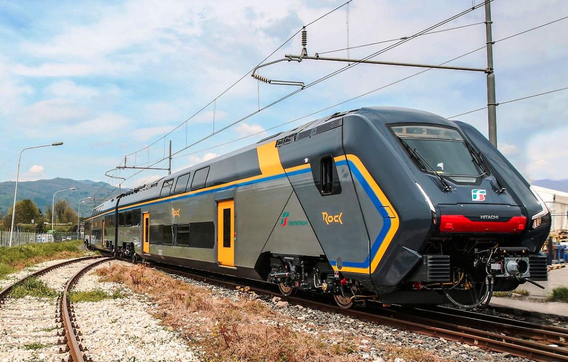 Trenitalia, due nuovi treni Rock per la Campania