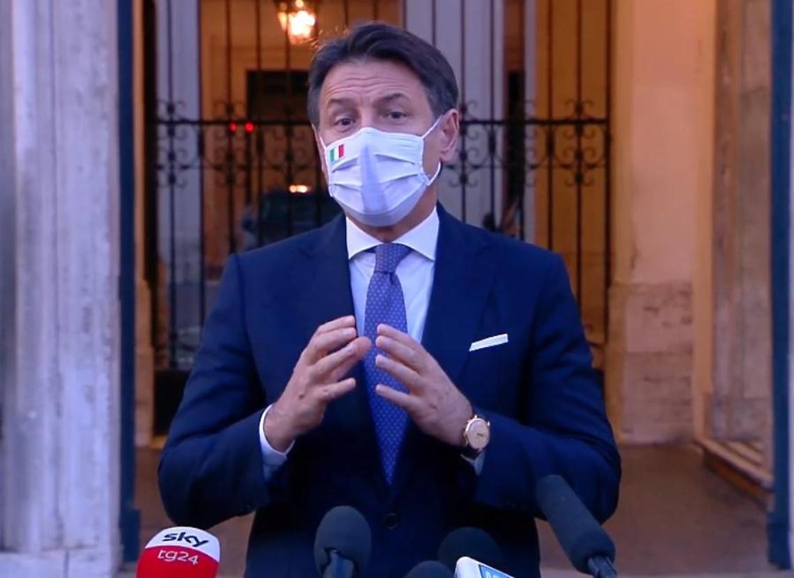 Conte: «Regioni potranno adottare misure più restrittive»