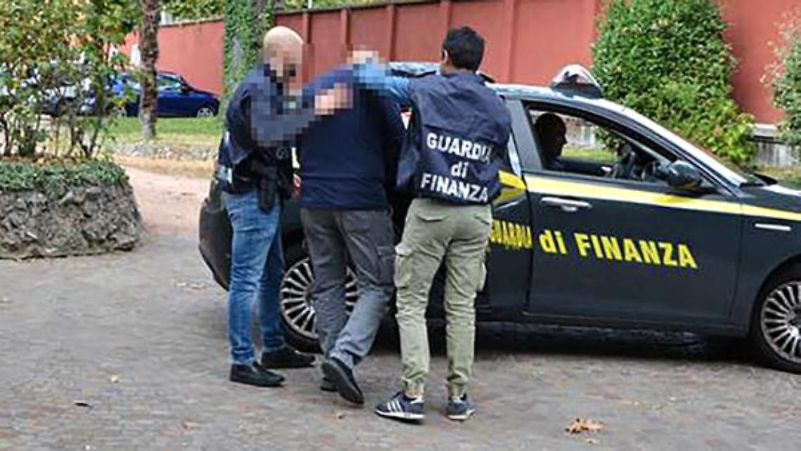 Sgominata rete di narcos: droga dal Sudamerica a Napoli