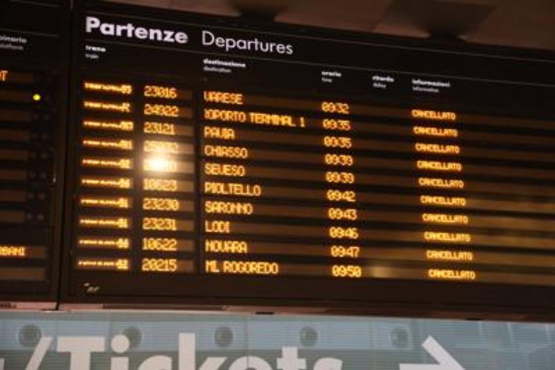 Via a #milletrenipendolari, campagna contro i disservizi ferroviari
