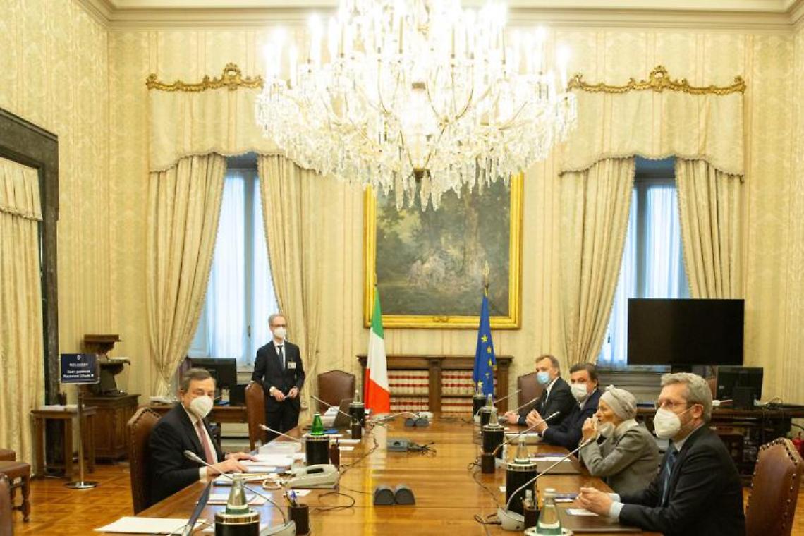 Secondo giro di consultazioni per Draghi