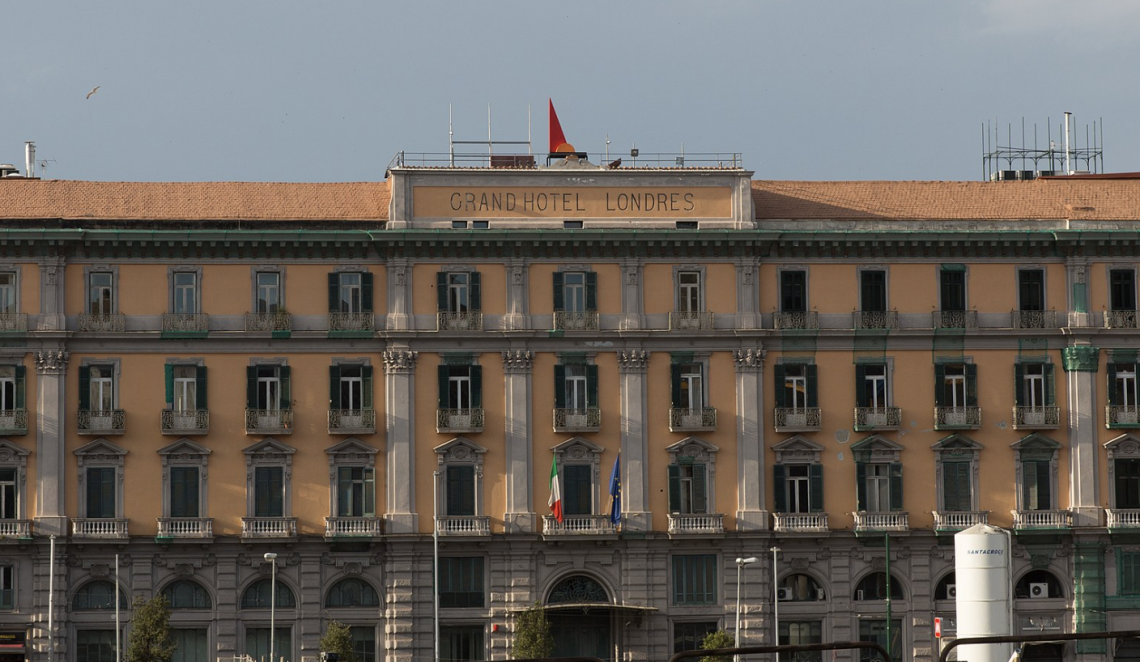 Iaccarino: «Hotel de Londres torni un albergo»