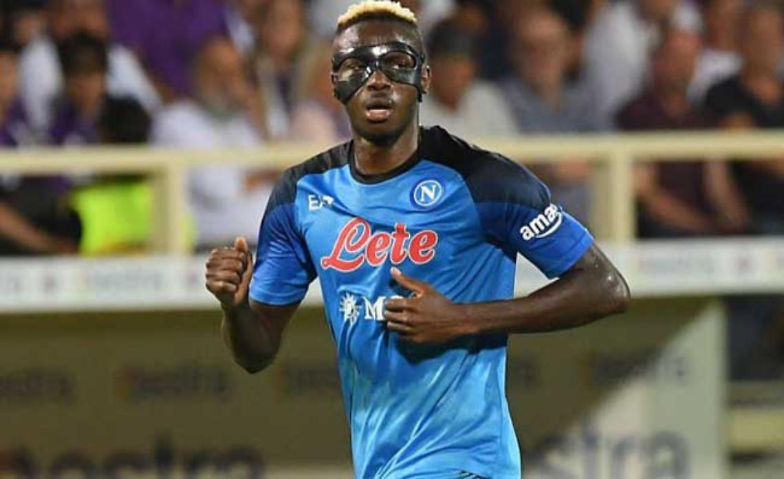 Osimhen: «Un onore questa maglia, voglio vivere la gioia della città»