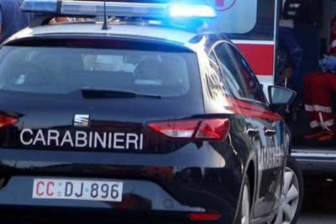 Cerca di bruciare la sorella per l'eredità