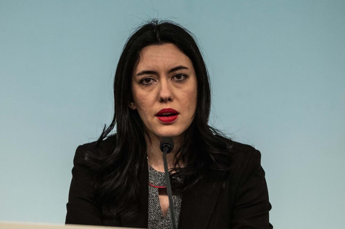 Scuola, Azzolina: «Ecco come si svolgerà l'esame di terza media»