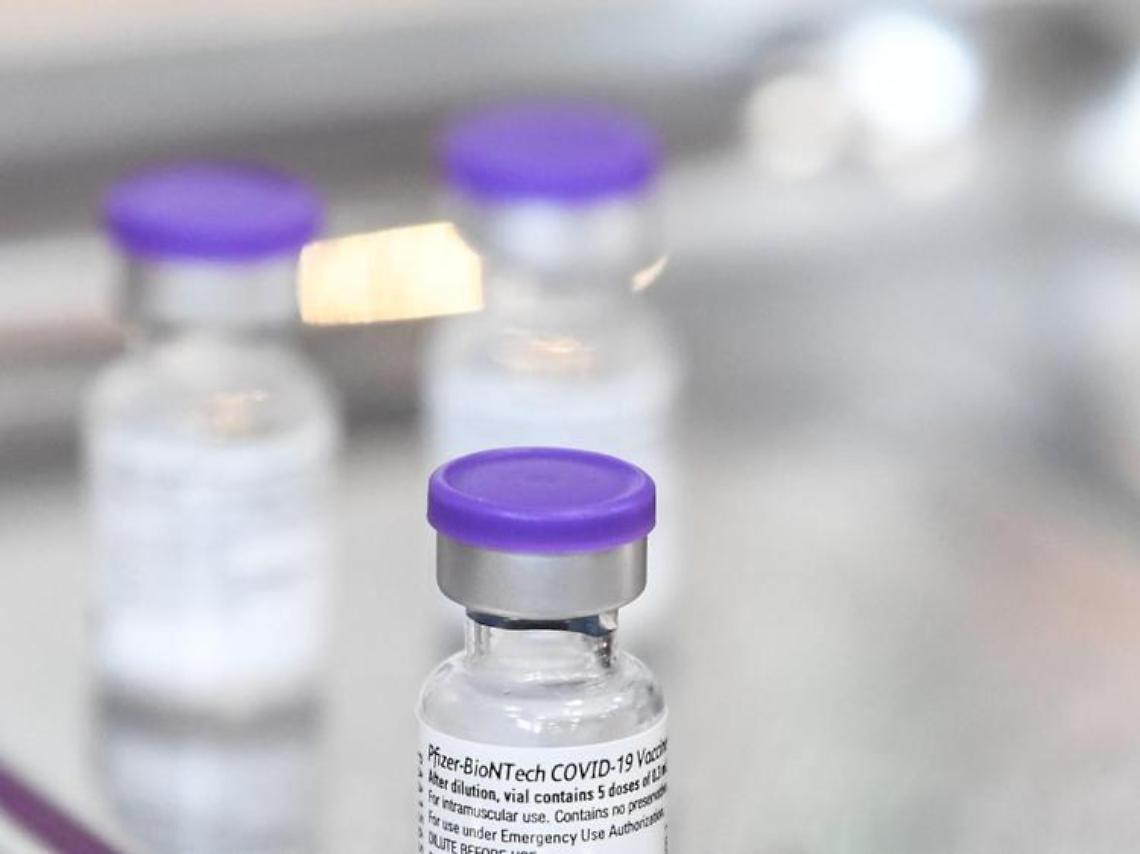 Vaccino Pfizer, contratto Ue per 1,8 miliardi di dosi