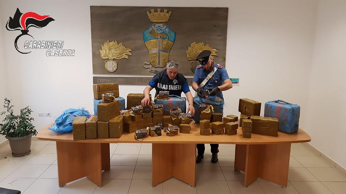 A Melito trovati oltre trecento chili di hashish: tre arresti