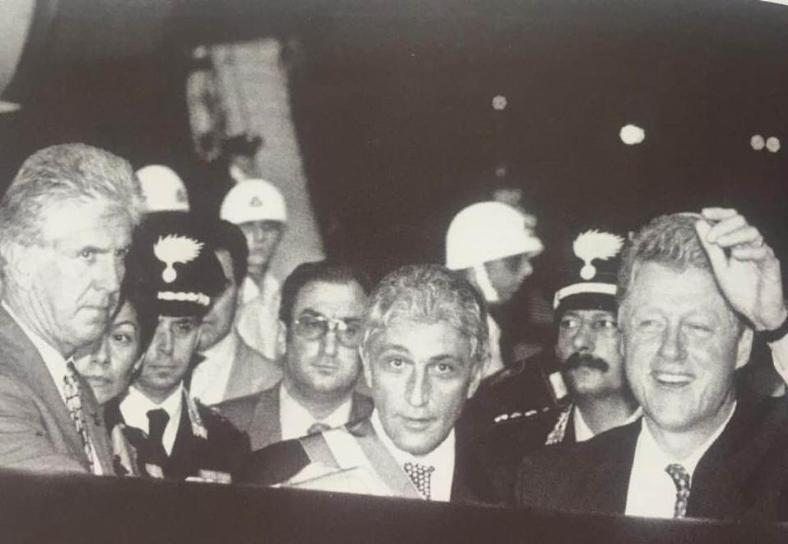 Bassolino sui social: 25 anni fa si apriva il G7 a Napoli 