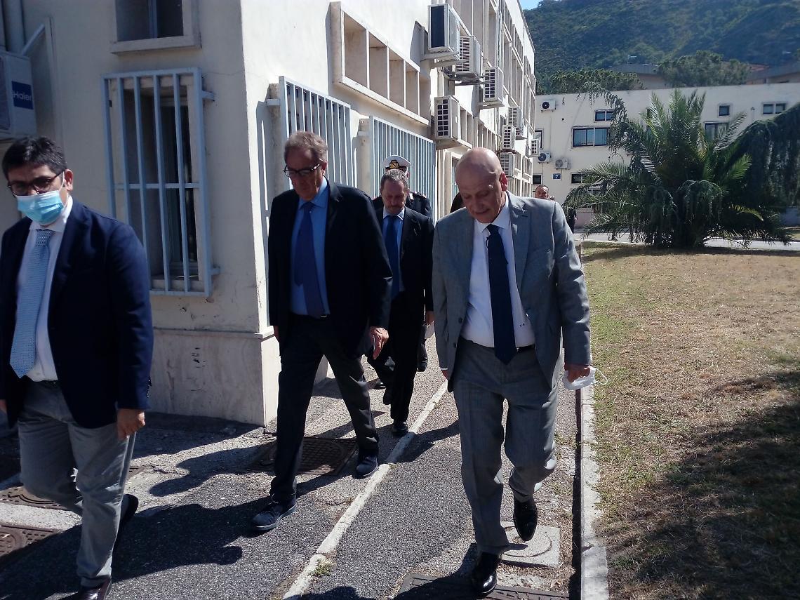 Il Prefetto di Napoli in visita a Pozzuoli, incontro con il sindaco