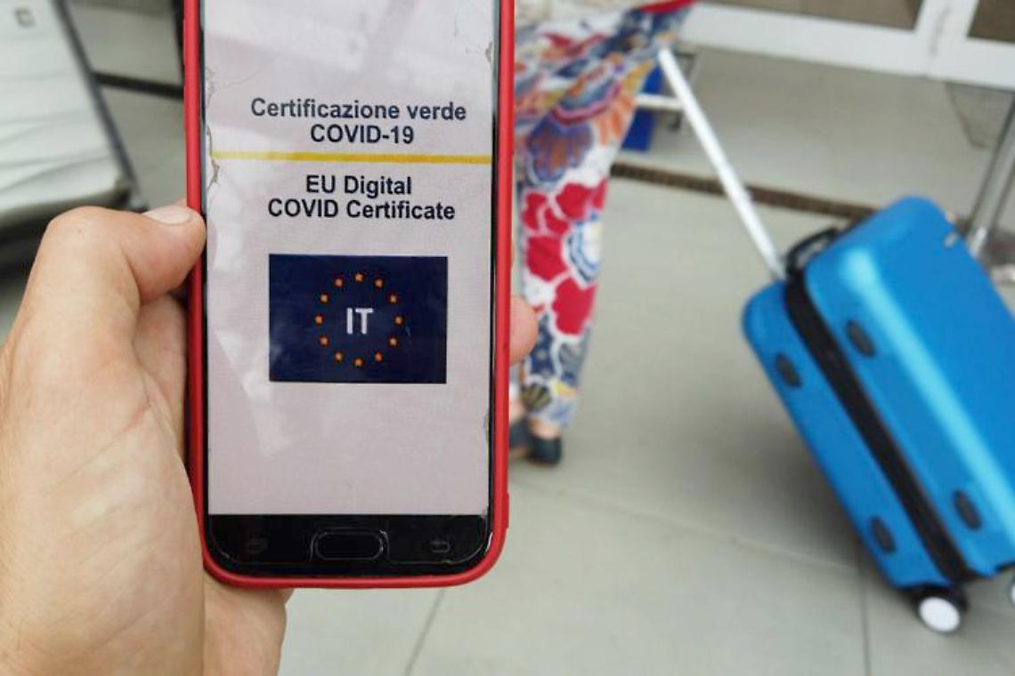 Green pass europeo, si può viaggiare senza?