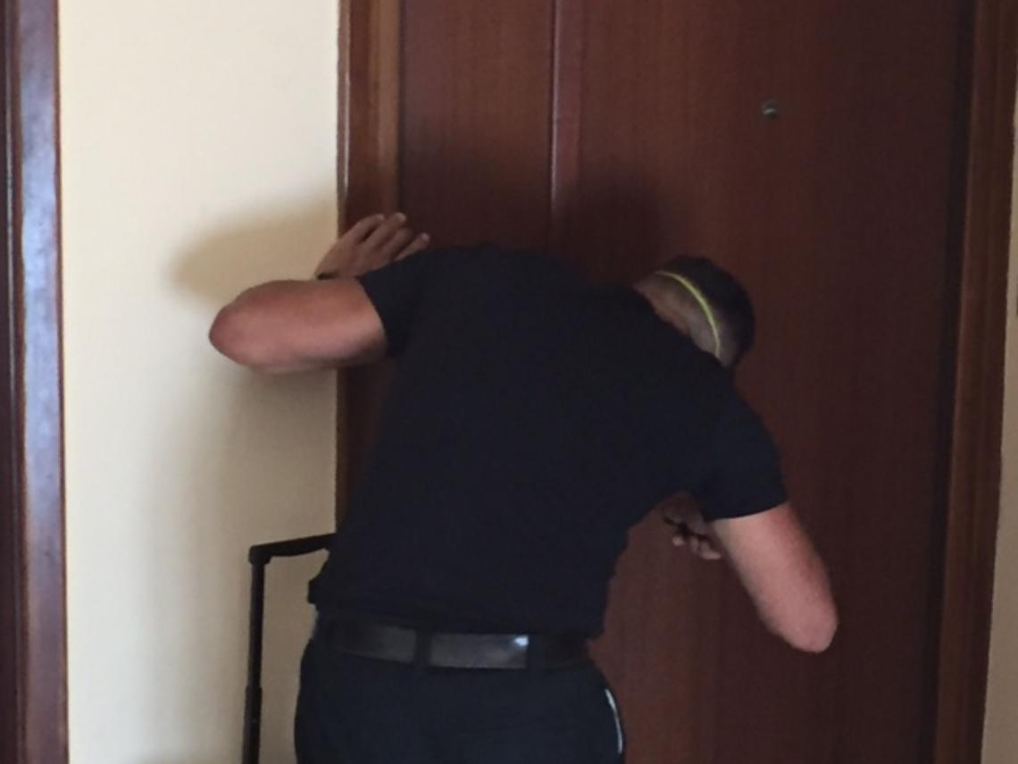 Pozzuoli, agenti bloccano <br>i ladri nell'appartamento