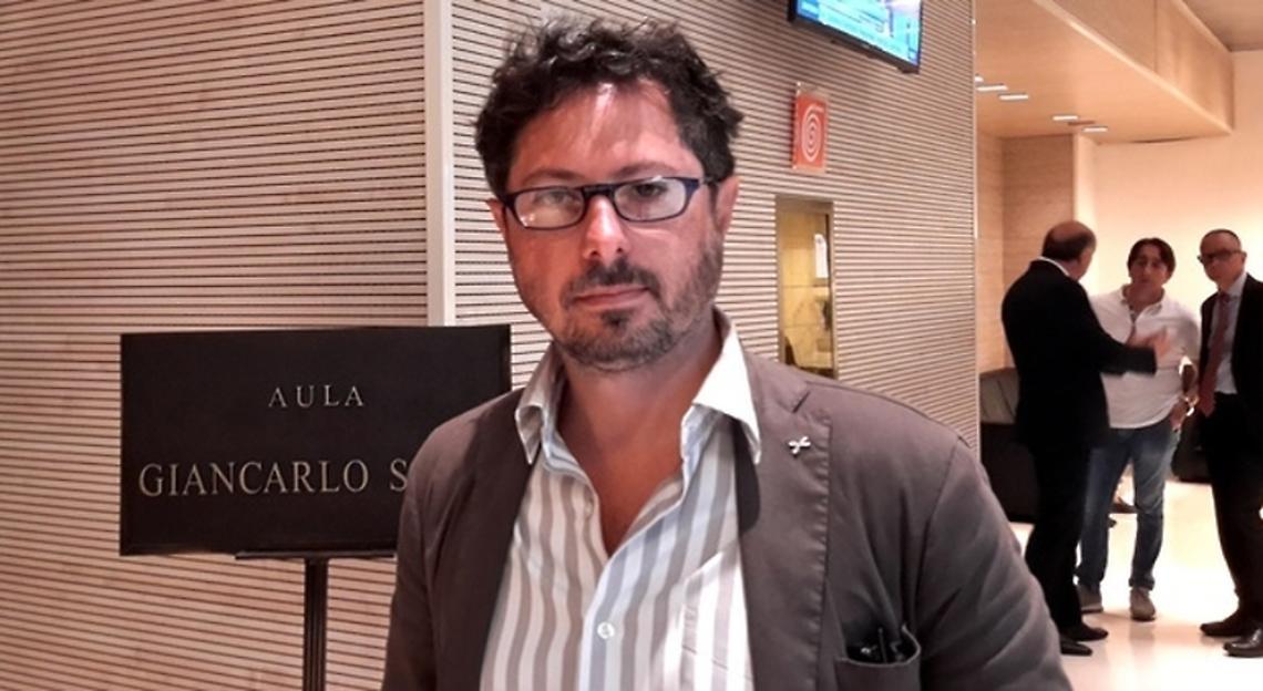 Cronista minacciato, Borrelli: solidarietà a chi mette gioco la propria vita per denunciare l’illegalità