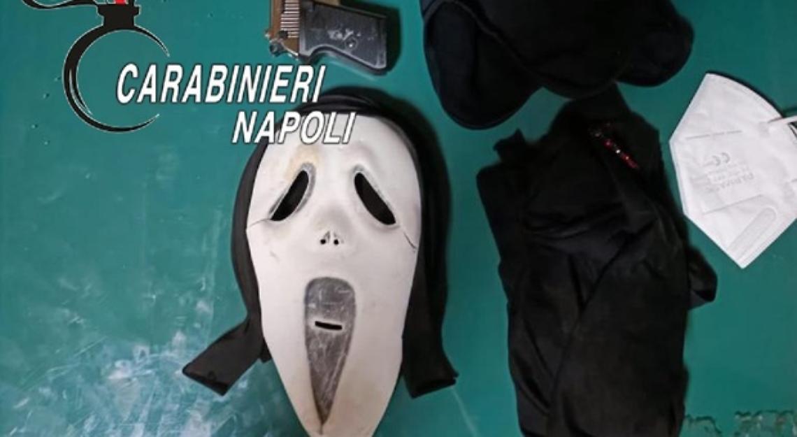 In moto e con pistola, fermati 2 giovanissimi