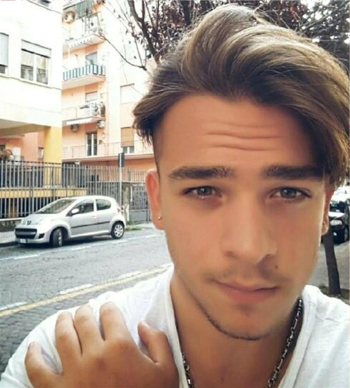 Tragico incidente <br>sulla Sorrentina, muore <br>un 16enne