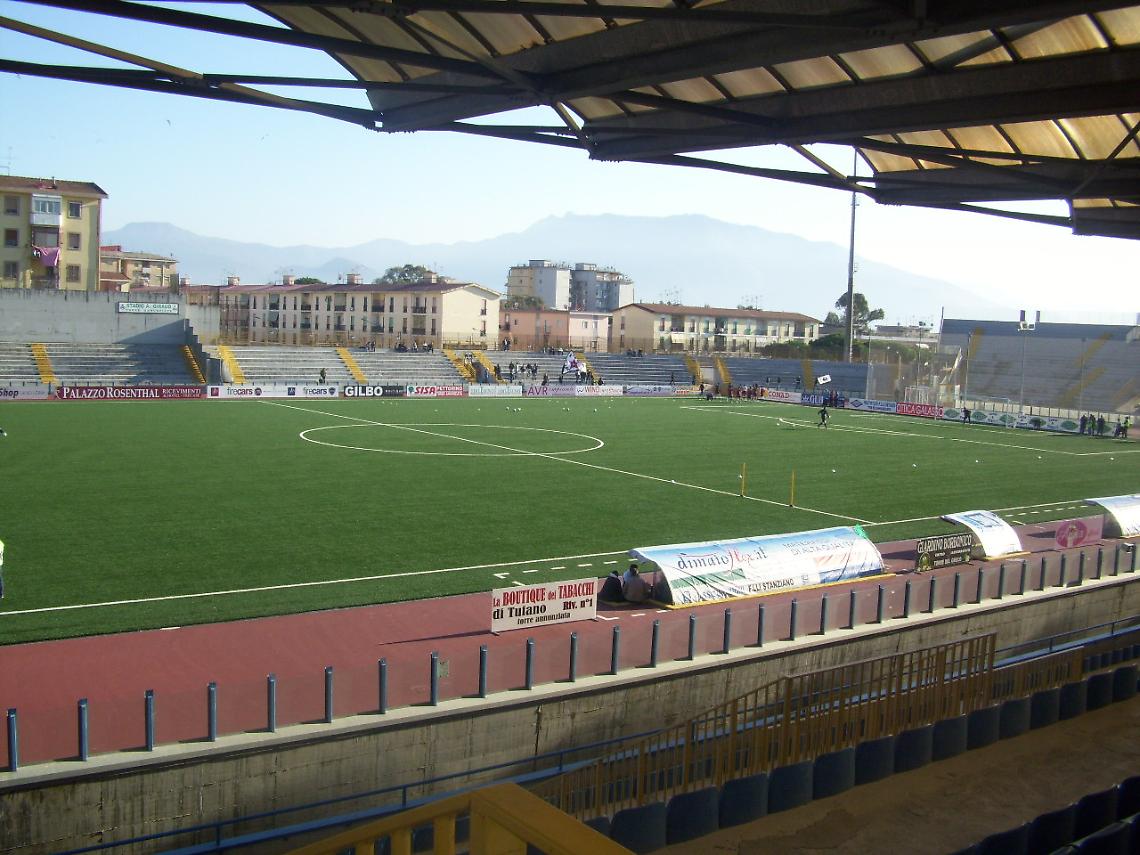 Savoia, accusa al comune: «Stadio in pessime condizioni»