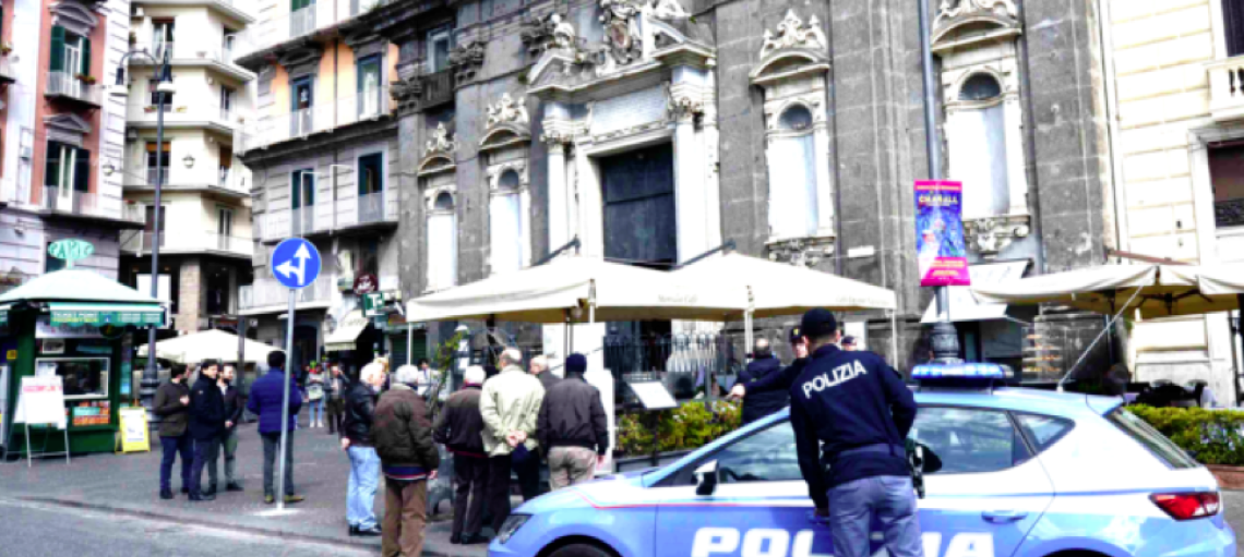 Napoli, emessi 9 divieti di accesso ai pubblici esercizi