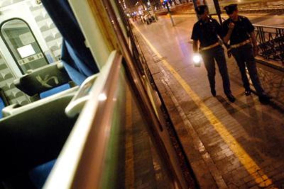 Persona investita dal treno, sospesa la circolazione