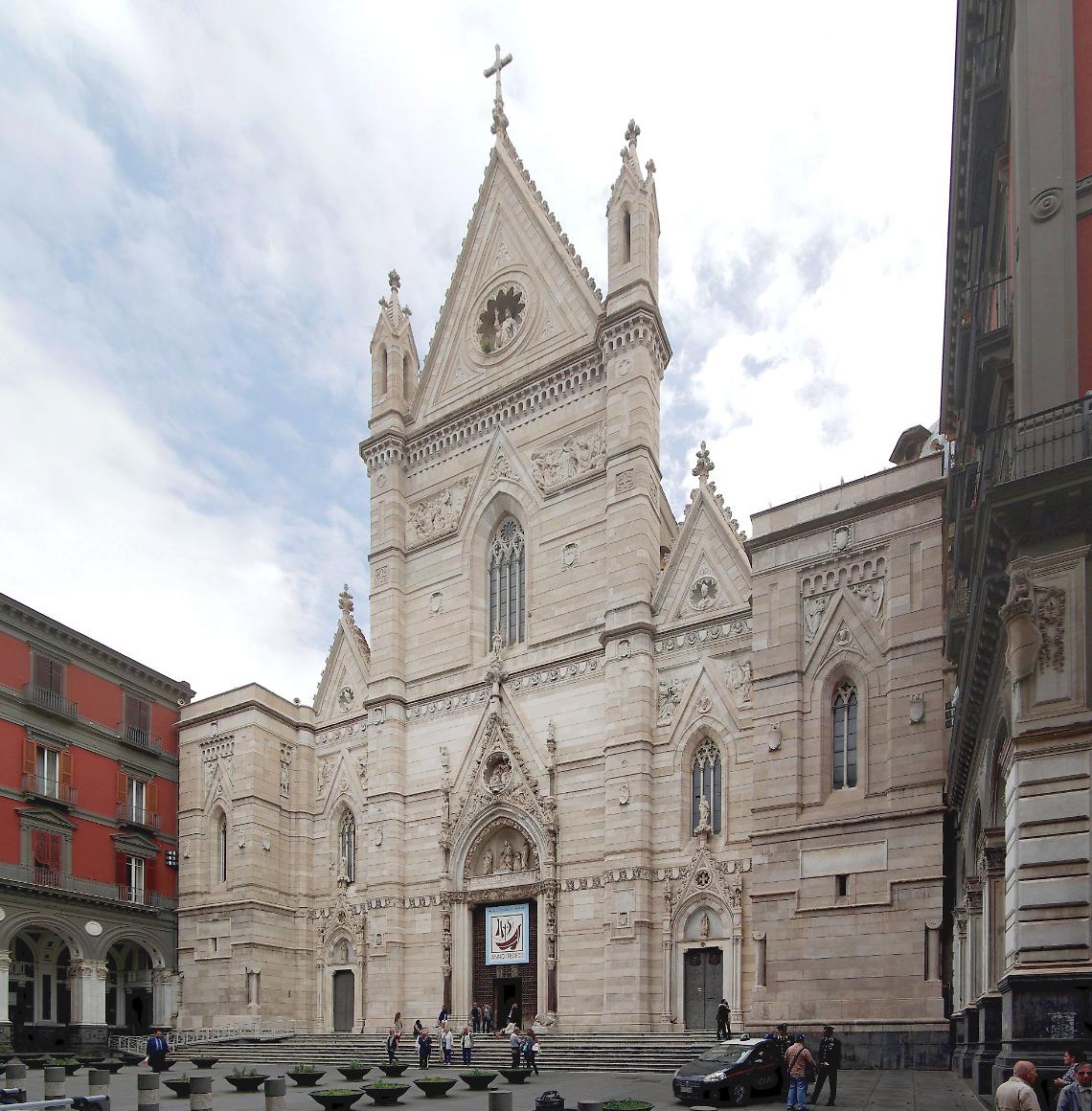 Coronavirus, le disposizioni dell'Arcidiocesi di Napoli su funerali e matrimoni