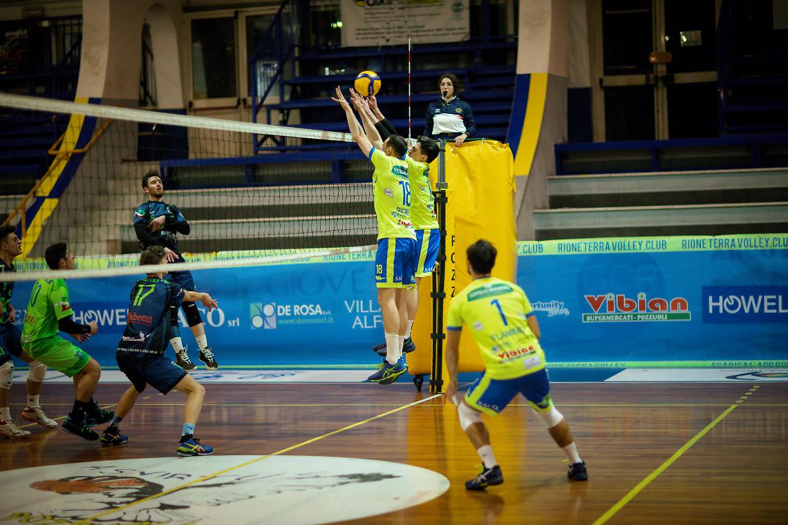 Pallavolo B, Bava Rione Terra ok anche a Fiumicino. Cirillo: «Grande reazione, vittoria preziosa»