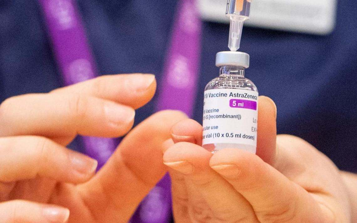 Vaccino AstraZeneca, sospensione immediata: infermiera morta e un'altra è in gravi condizioni