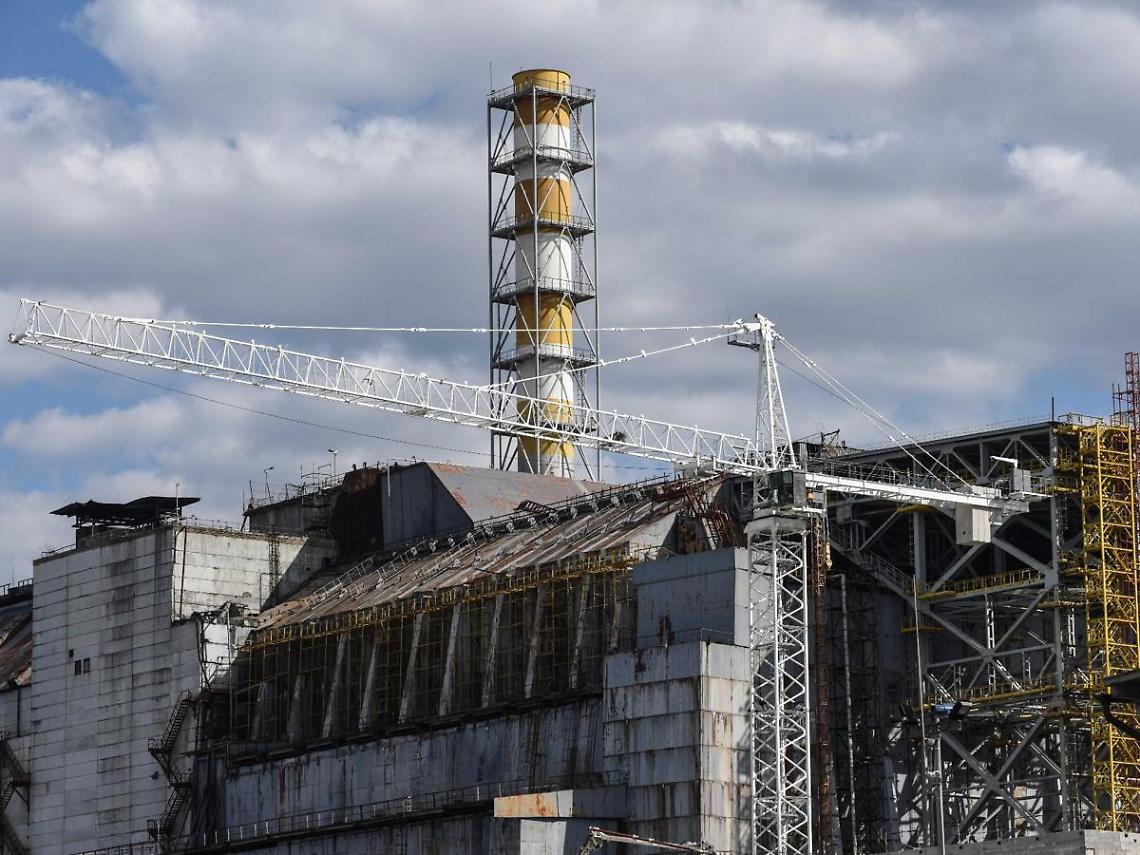 Ucraina, centrale Chernobyl senza elettricità: «Rischio fuoriuscita di radiazioni entro 48 ore»