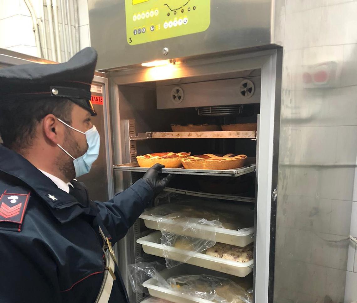 Casatielli e pastiere "illegali", scattano le sanzioni