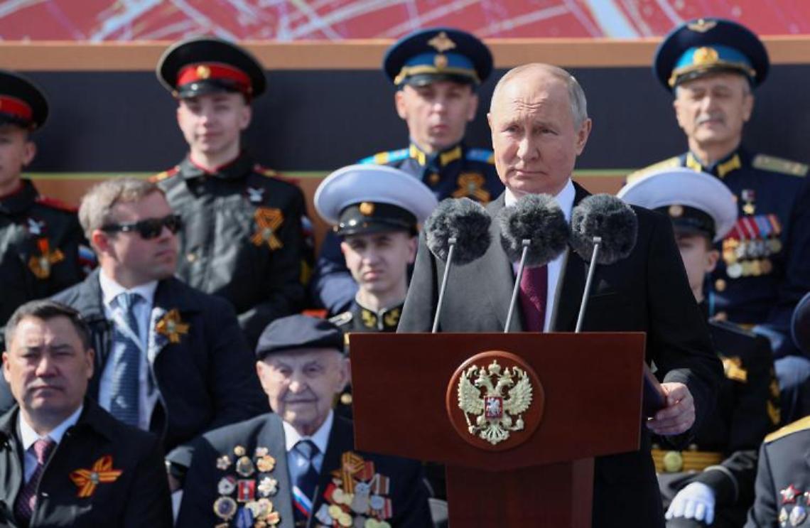 Russia celebra 9 maggio, Putin: «Oggi contro di noi una vera guerra»