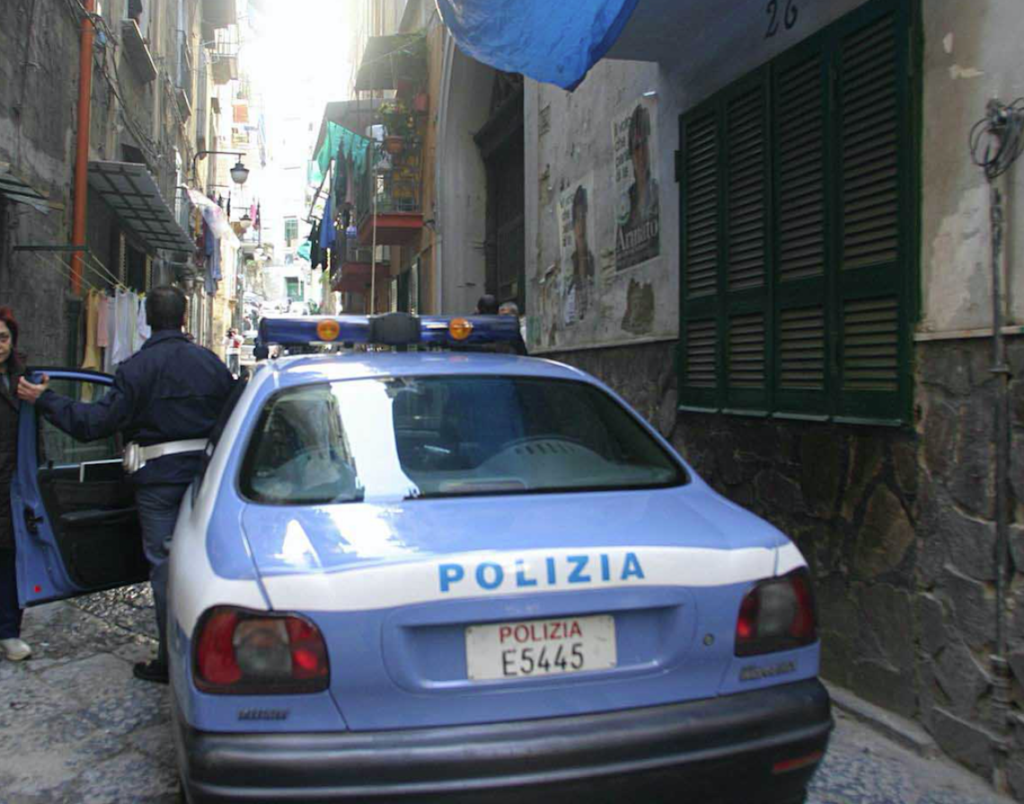 Turista francese scippata al centro storico, arrestati i due rapinatori