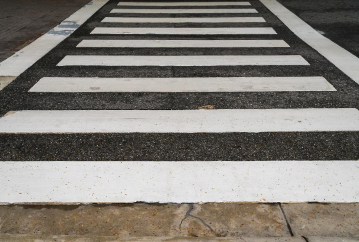 Semafori e strisce pedonali, ok al piano per la sicurezza stradale 