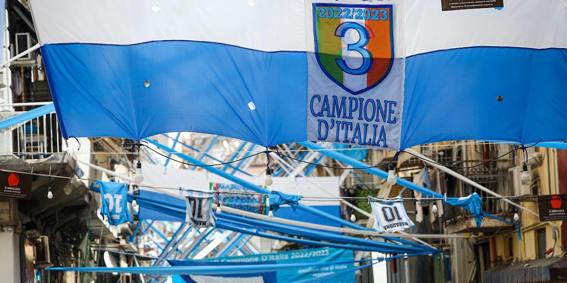 Festa scudetto, da lunedì la rimozione degli striscioni