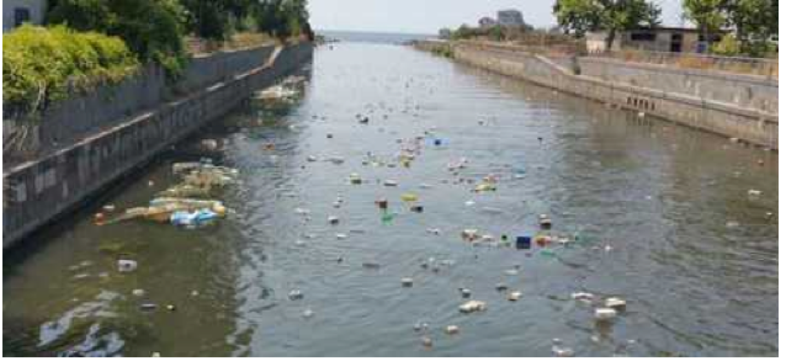 Fiume Sarno, raccolti 4 metri cubi di plastiche