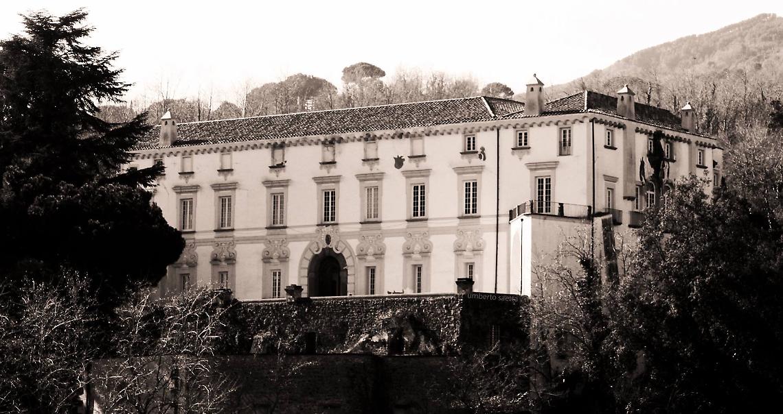 Ottaviano, boom di visite ai giardini ai piedi del Palazzo Mediceo