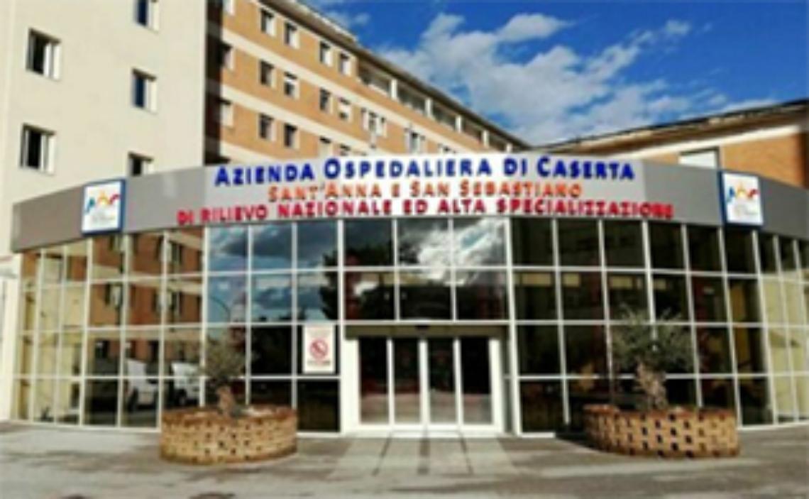 Cade dal quarto piano, morta una 15enne