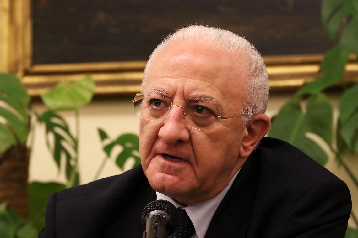 Autonomia, De Luca: chiederemo a Governo incontri sulle materie
