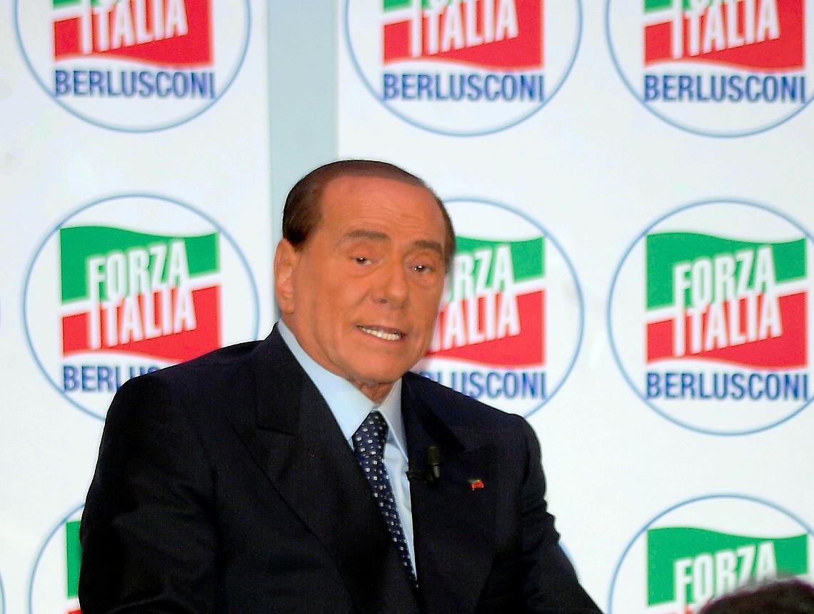 Berlusconi: «Rifiuti, salvai Napoli grazie agli impianti»