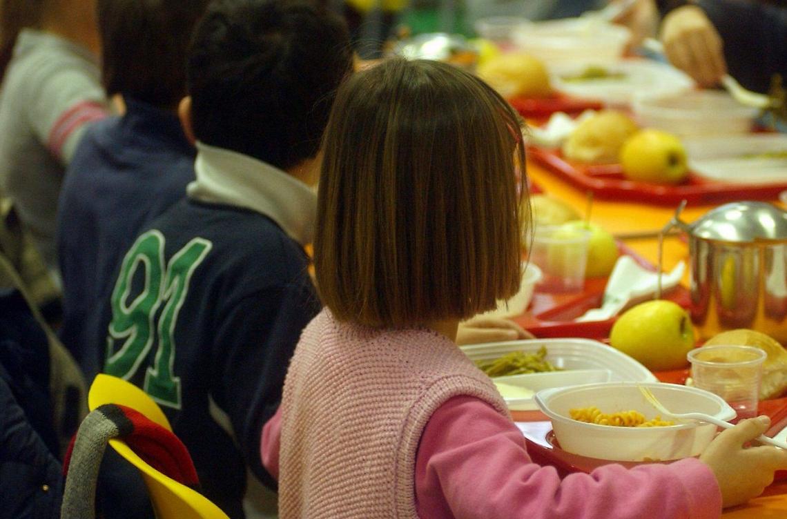 Scuola, a Napoli refezione sospesa fino al 17 gennaio