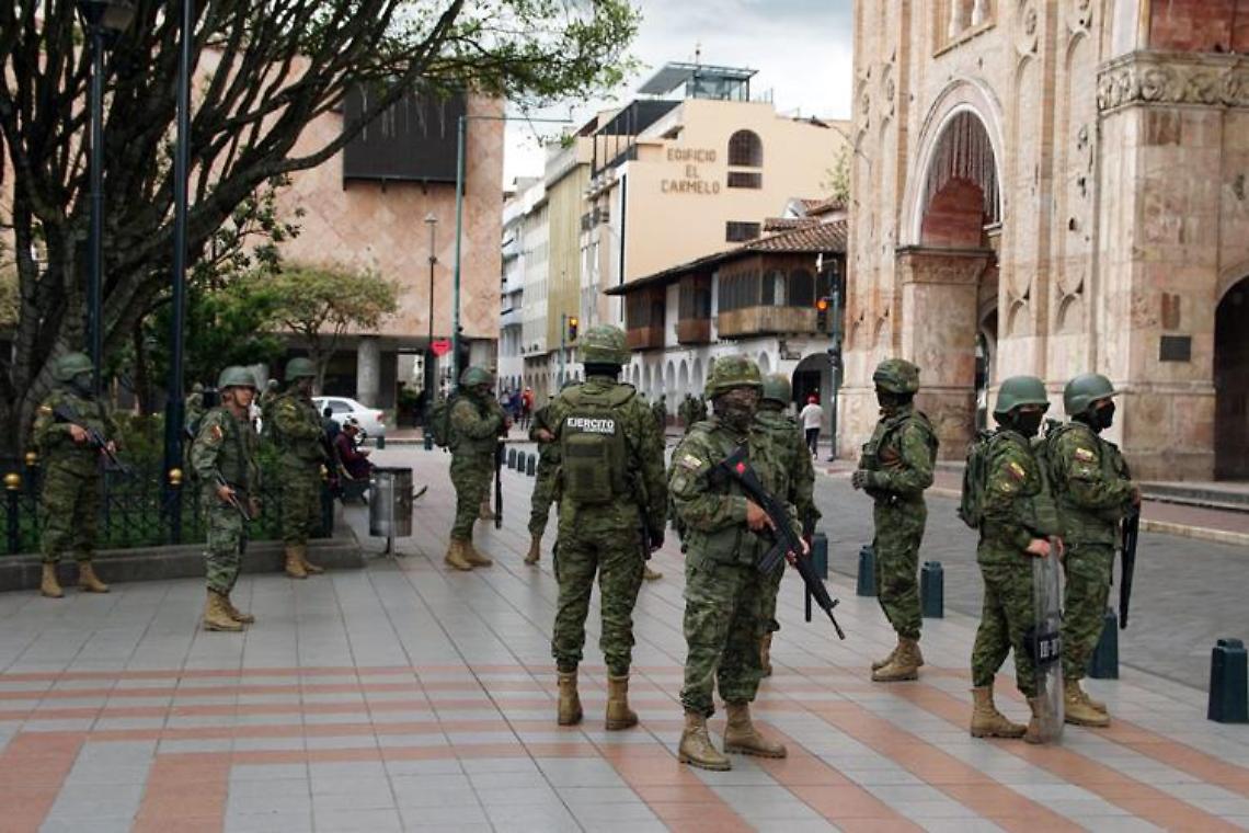 Ecuador nel caos, 10 morti. Polizia: «Due agenti assassinati da criminali armati»