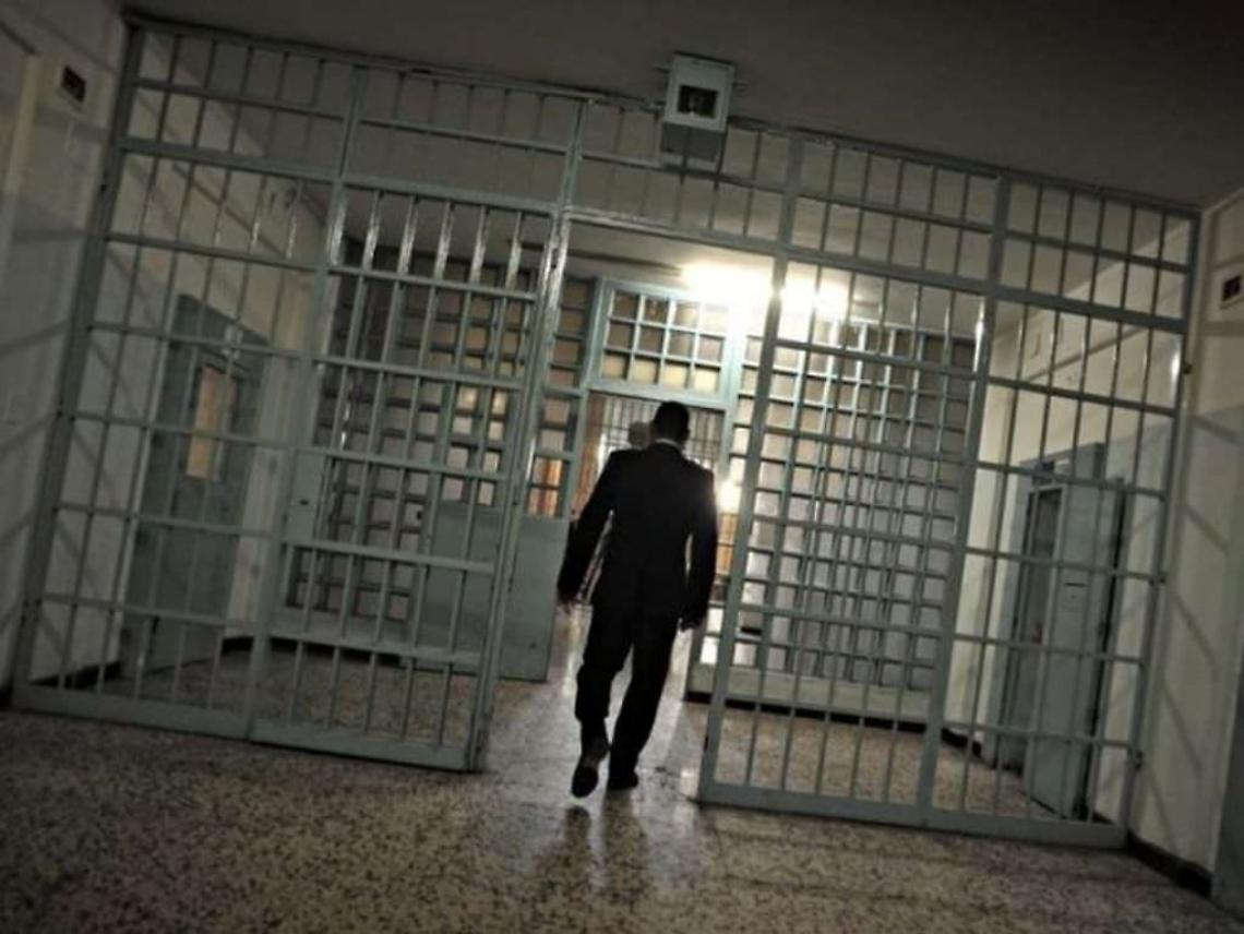Agenti penitenziari aggrediti e feriti nel carcere di Ariano Irpino