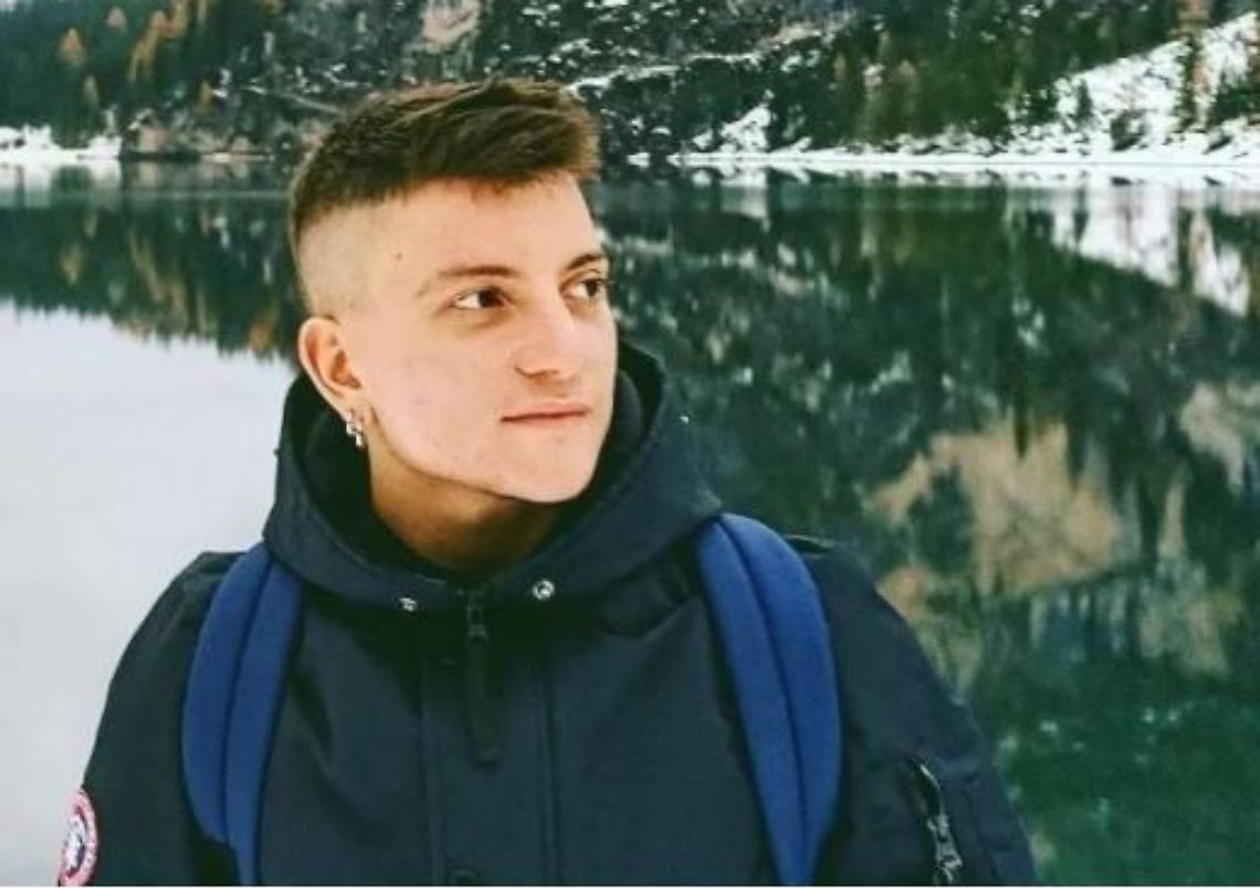 La rivoluzione di Alessio, il poliziotto entrato in polizia da donna ed ha giurato in pantaloni