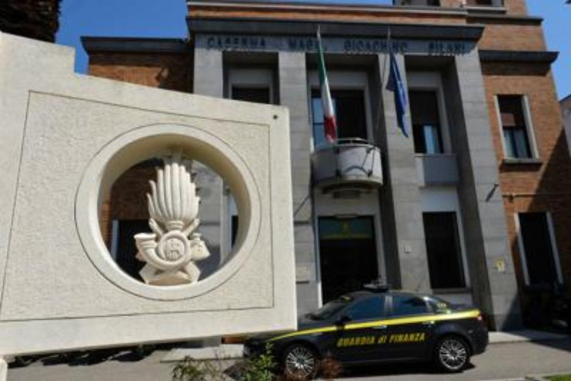 Emorragia di soldi pubblici: nel 2015 oltre 6 miliardi <br>di truffe, sprechi <br>e irregolarità
