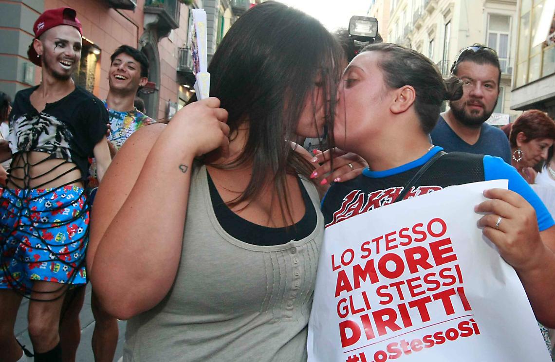 Gay Pride a Pompei, Arcigay: dalla Questura ok al percorso