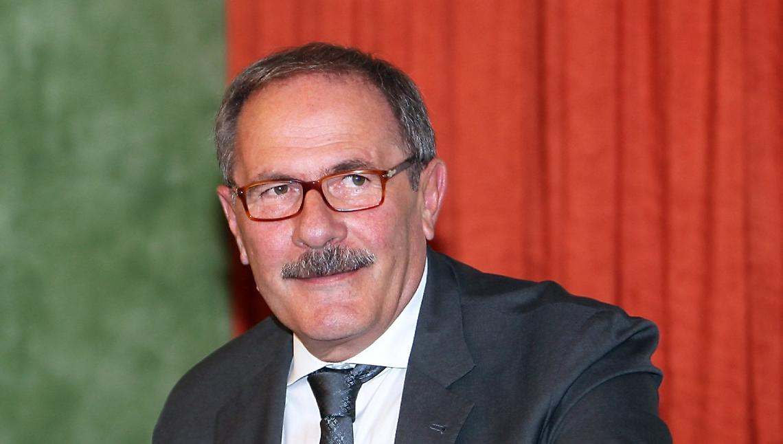Covid, il sindaco di Pompei ricoverato al Cotugno