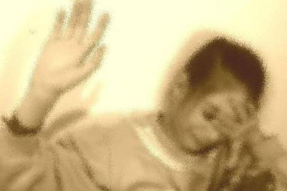 Foto esplicite dell'ex 13enne sui muri, 17enne in comunità
