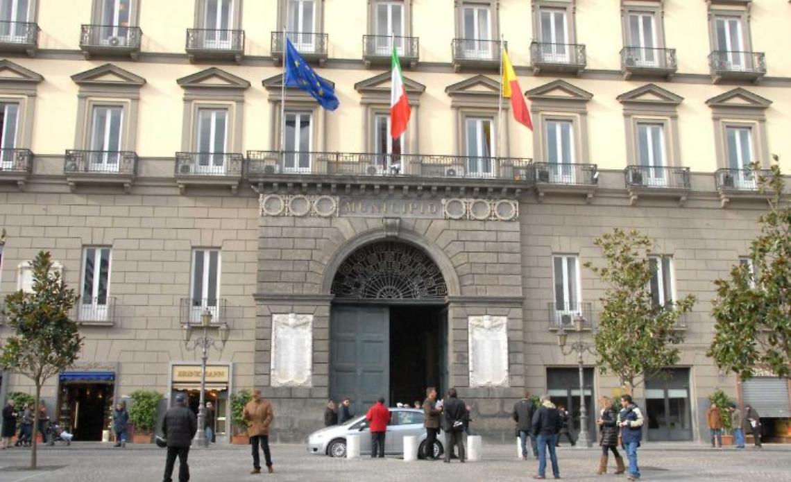 Tassa sui rifiuti a Napoli: slittano le date di scadenza per i pagamenti