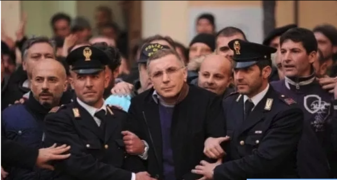 Pen drive sparita dal covo di Zagaria, chiesti 7 anni per poliziotto