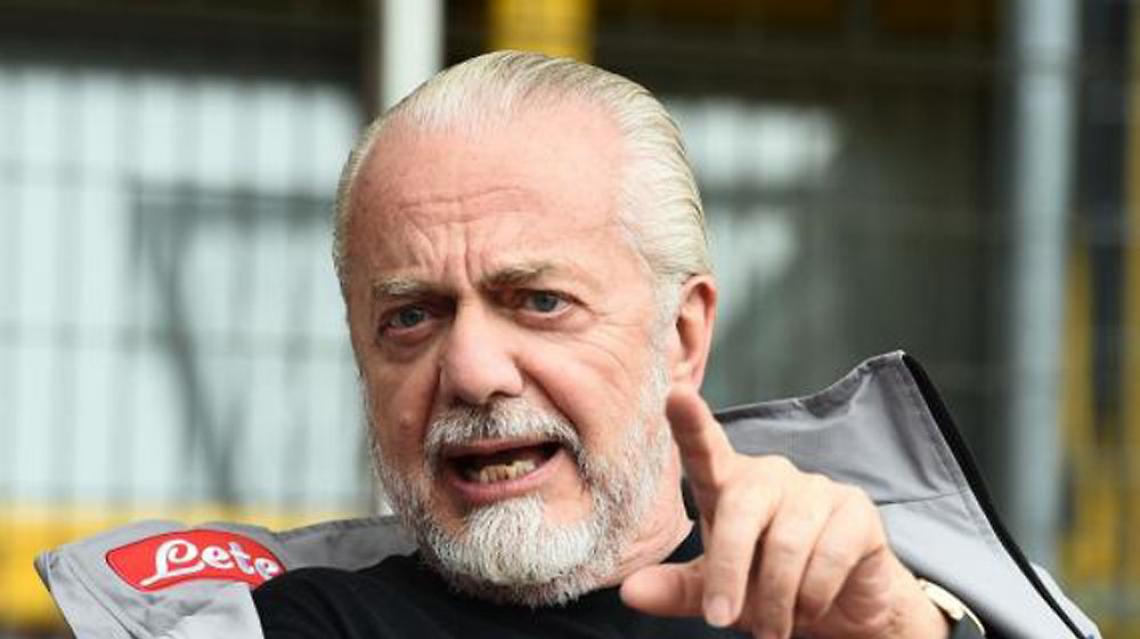 Napoli, blitz di De Laurentiis a Castel Volturno: incontro con la squadra