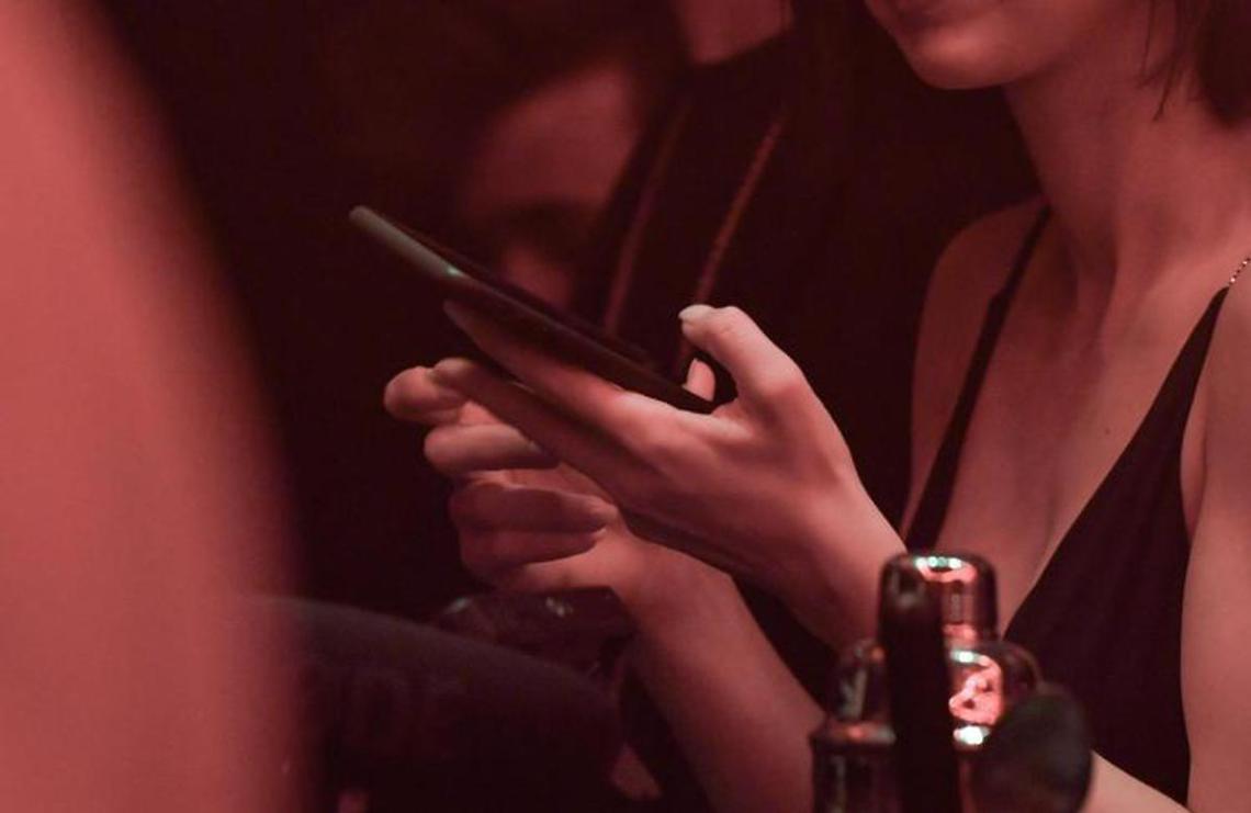 Stalking, finge di partorire per tornare con l'ex