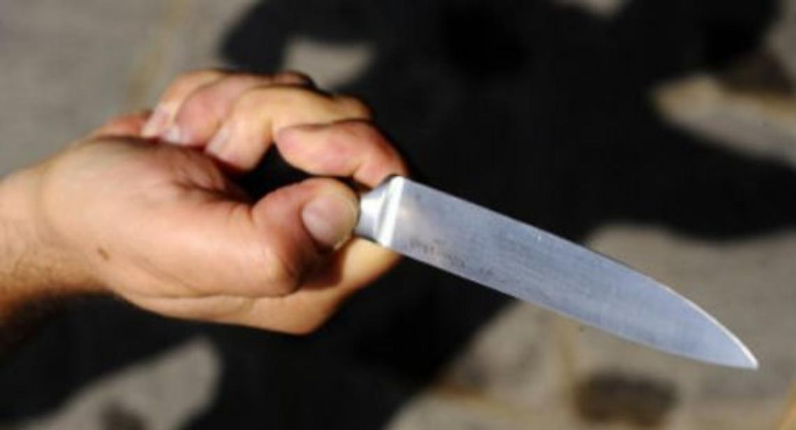 Ha un coltello con una lama da 17 centimetri: 15enne denunciato