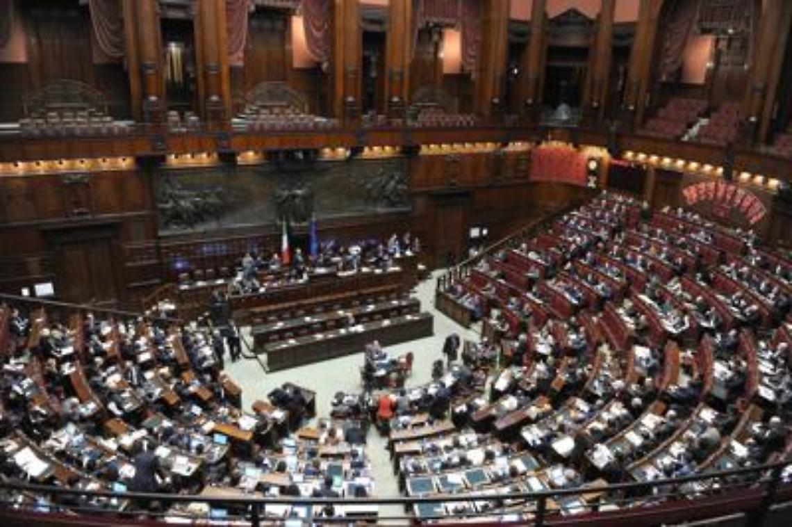 Rosatellum, il Governo autorizza la fiducia. Ira M5S